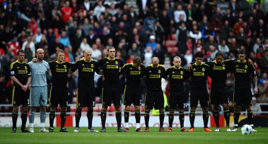 三条线索自 三条线索自